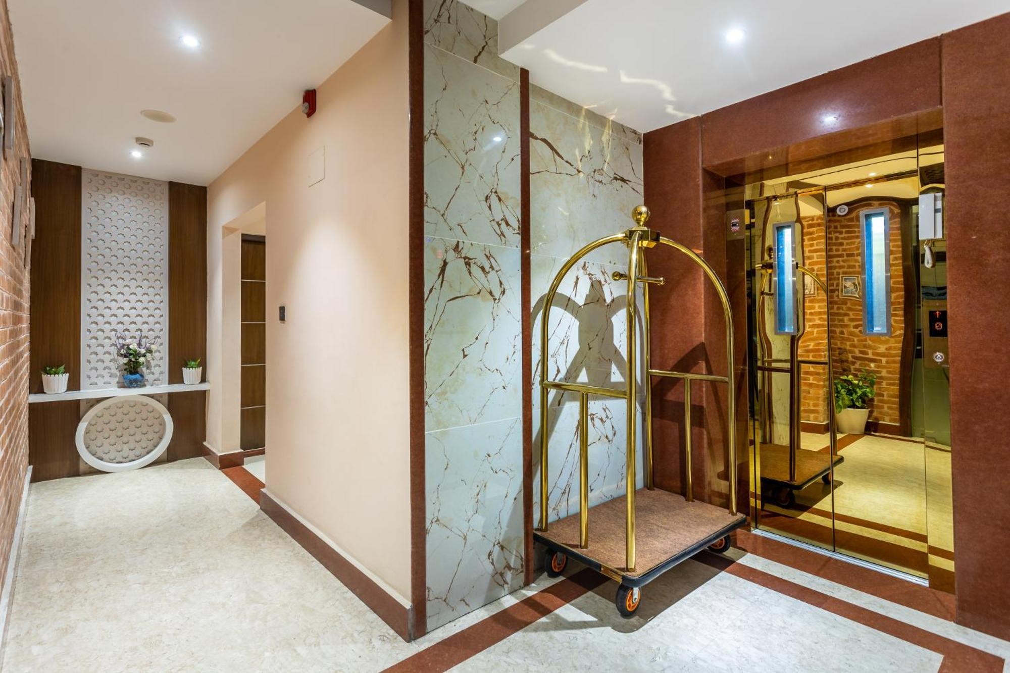 Dream International Hotel Rummindei Extérieur photo
